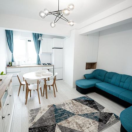 Appartement Altheda Living Zamca à Suceava Extérieur photo